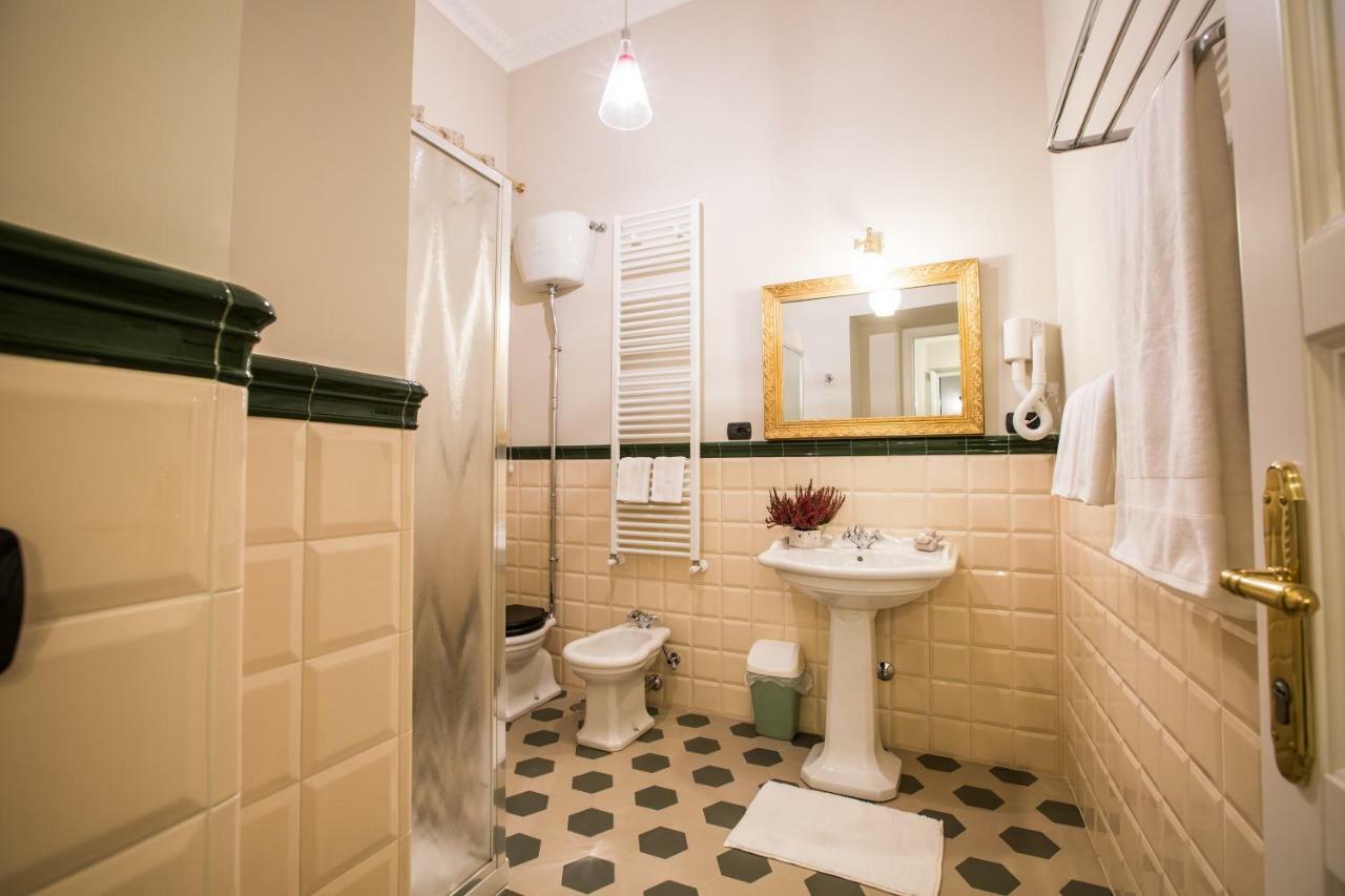 Art Nouveau Roma Colosseo Suites Dış mekan fotoğraf